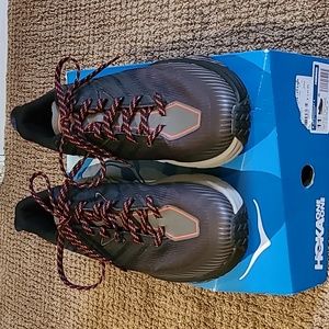 LIKE NEW MEN'S HOKA Speedgoat 4 size 11